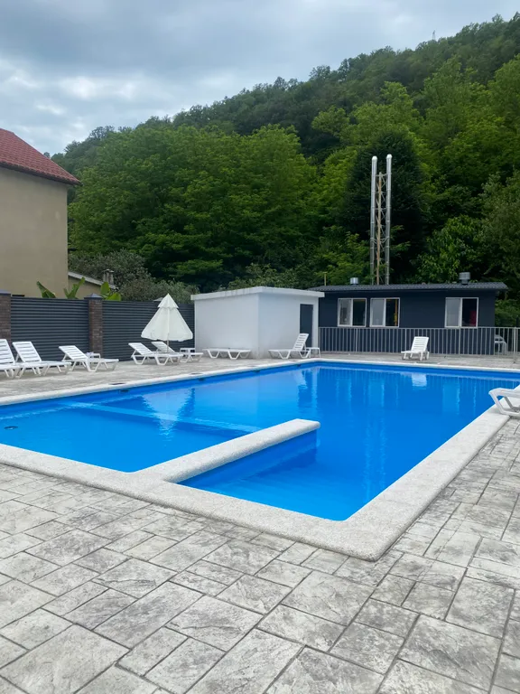 Апартаменты с бассейном