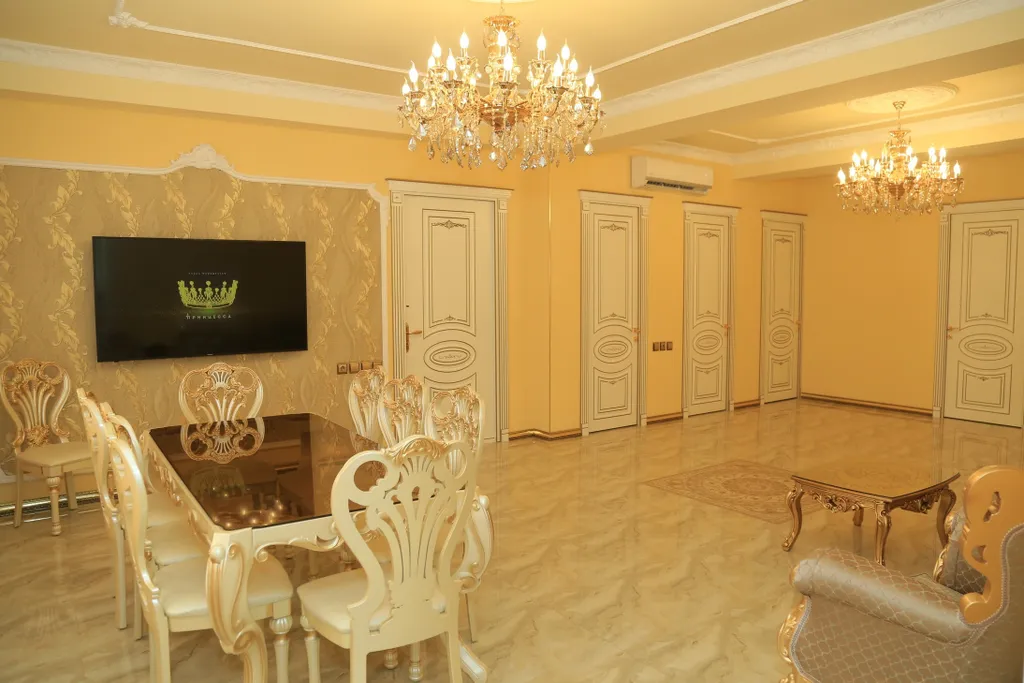 Luxury 5 bedroom property in the centre