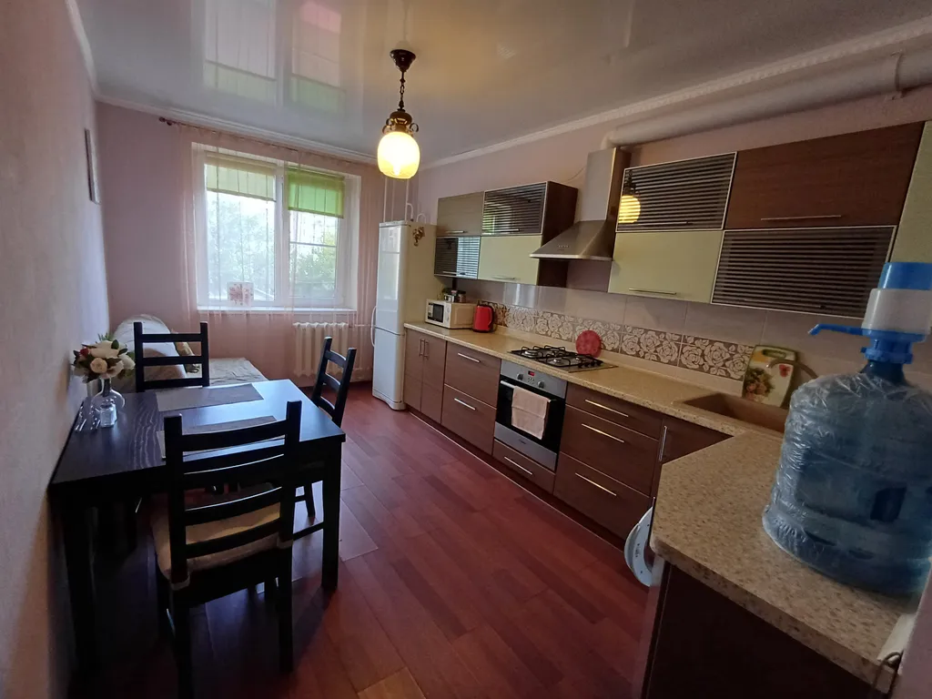 Однокомнатная квартира рядом с Ледовым Дворцом и Бассейном