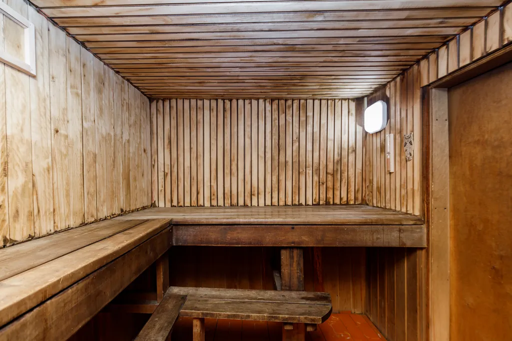 Дом-баня, 59 км Байкальского тракта