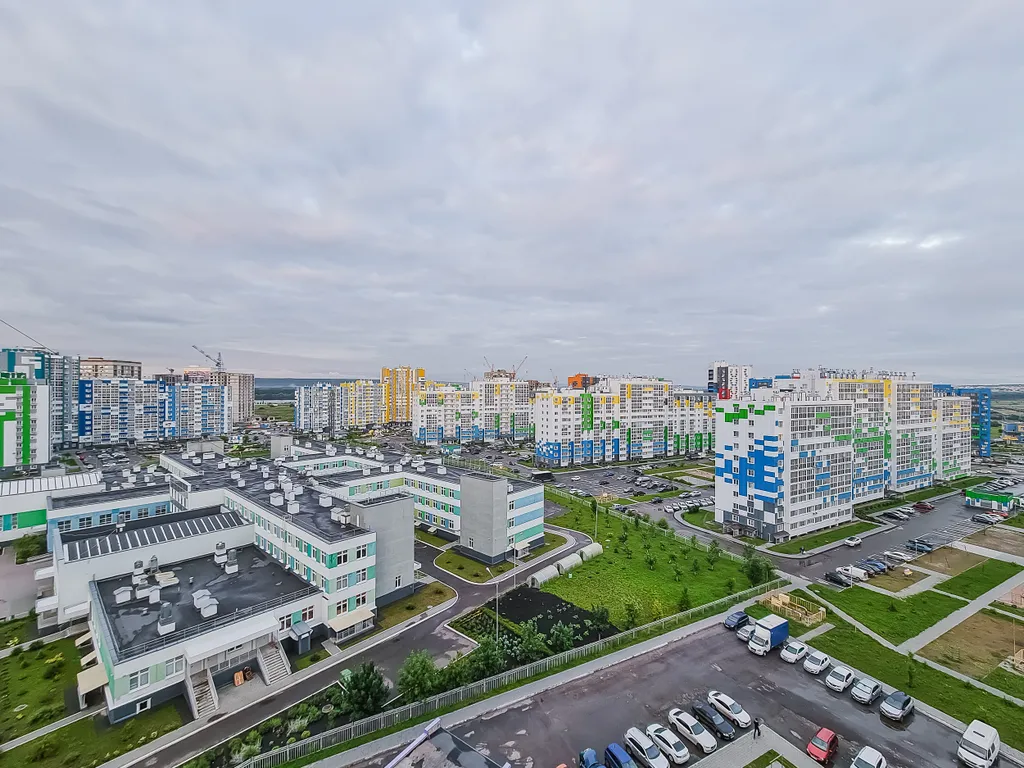 Уютная квартира в микрорайоне Спутник с панорамным видом