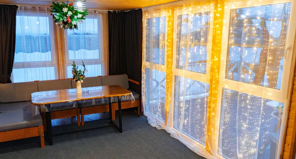 Домик с бассейном Арик