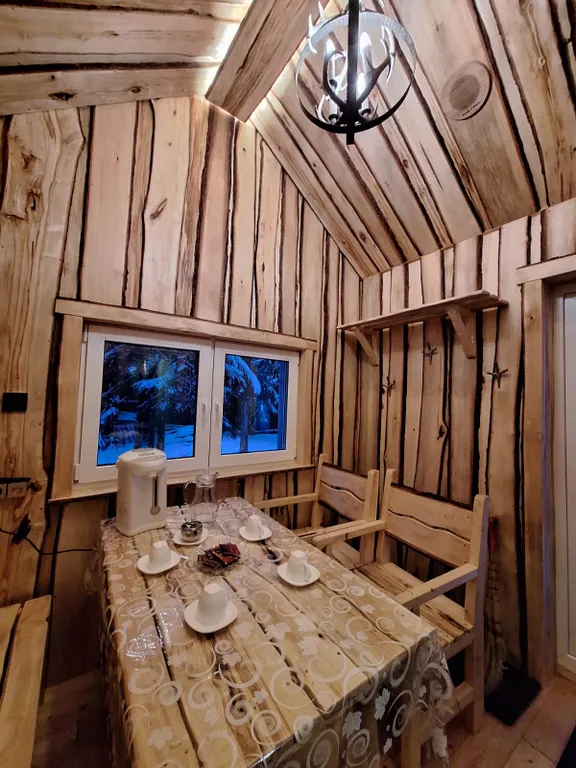 Барнхаус в лесу с голубой гостиной