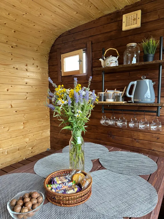 Большой дом с баней на участке