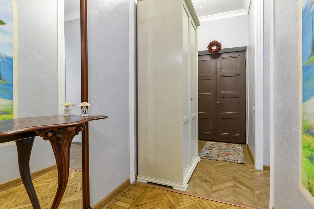Квартира с балконом у метро Звездная
