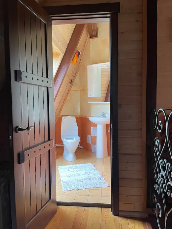 Дом с сауной и бассейном