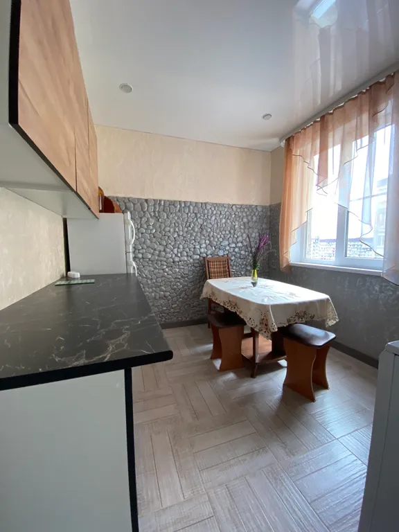 Уютная просторная трёхкомнатная квартира в спальном районе города