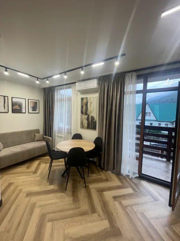 Квартира с отдельной спальней в горах