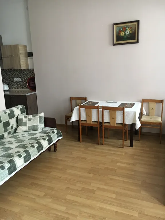 Квартира 2-комнатная Квартира — Батуми