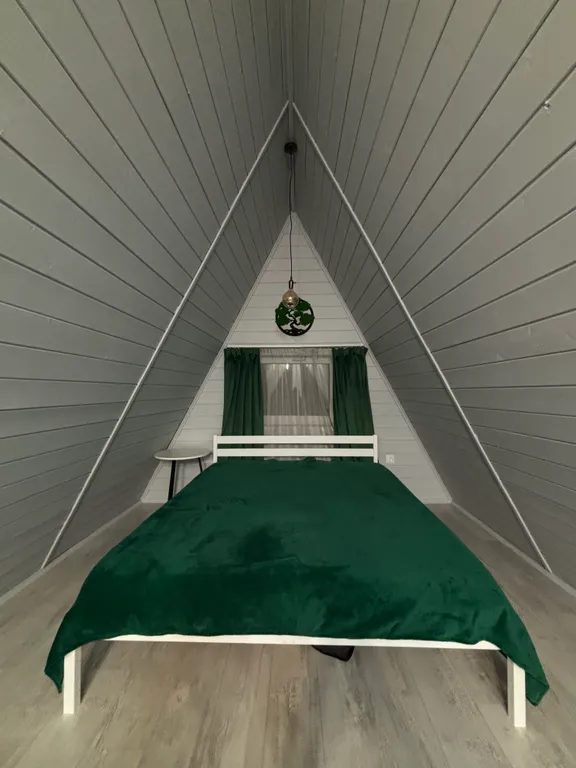 Дом a-frame для романтического уединения