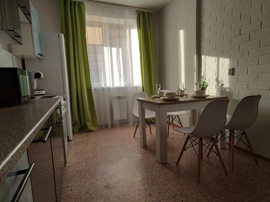 Квартира Двухкомнатная квартира у ГУОР Локомотив — Ярославль