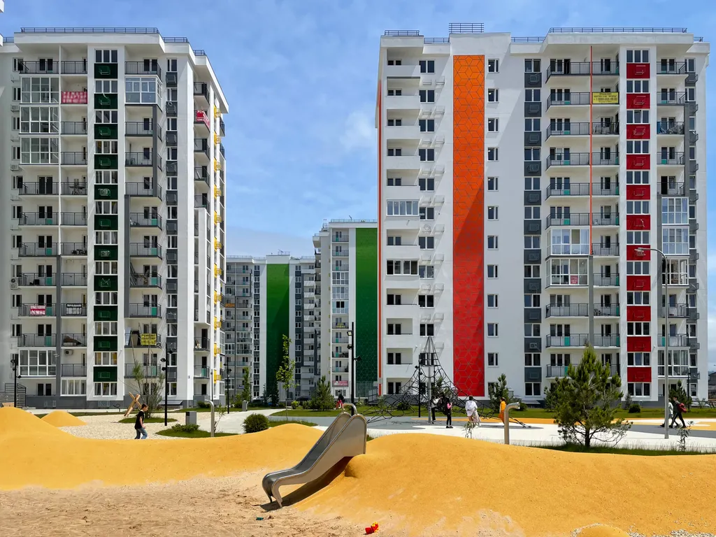 Квартира Квартира Современная и яркая студия Морент в ЖК Фрукты — Сириус