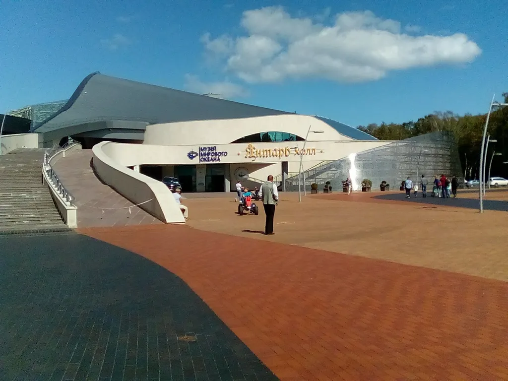 Квартира у моря, с видом на озеро и сосновый бор