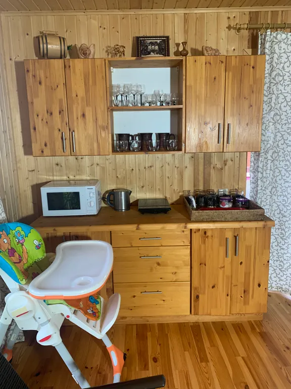 Домик у озера