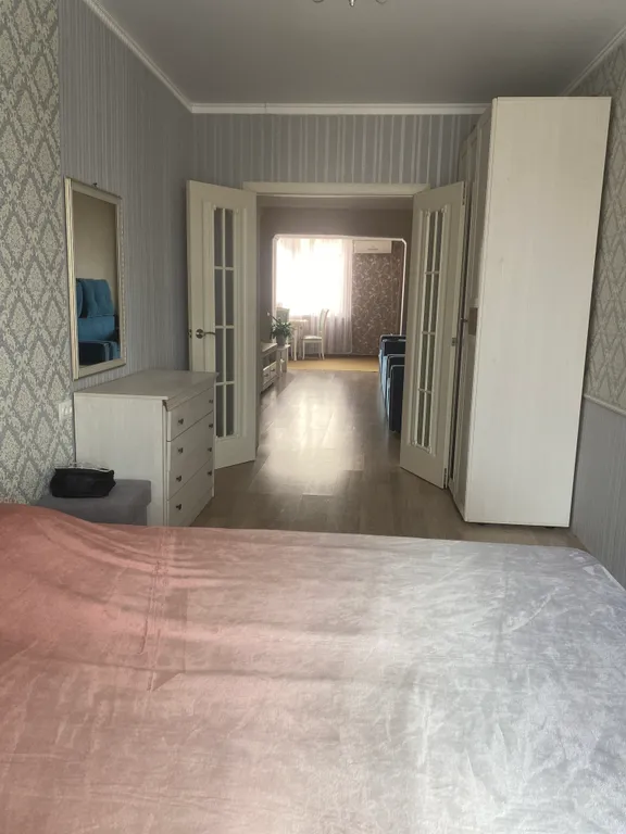 Уютная 2-комнатная (+лоджия) квартира в центре города