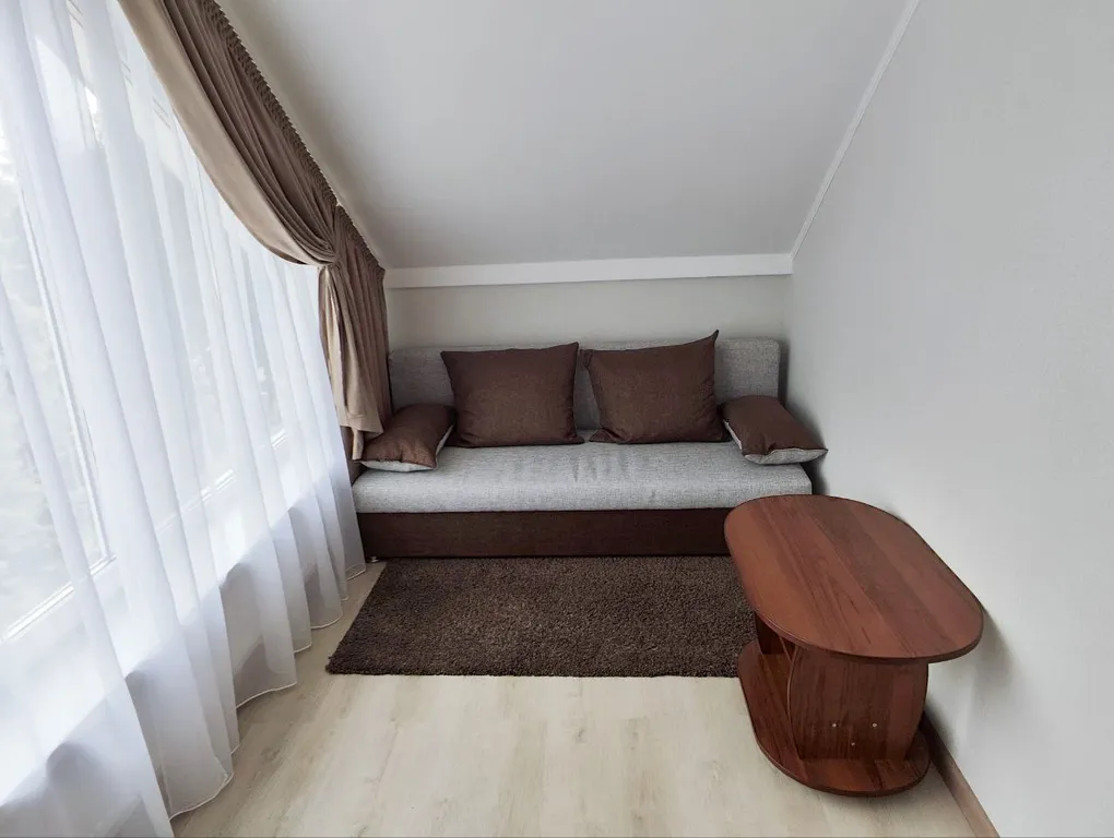 Семейный номер на мансарде в гостевом доме Регион 86