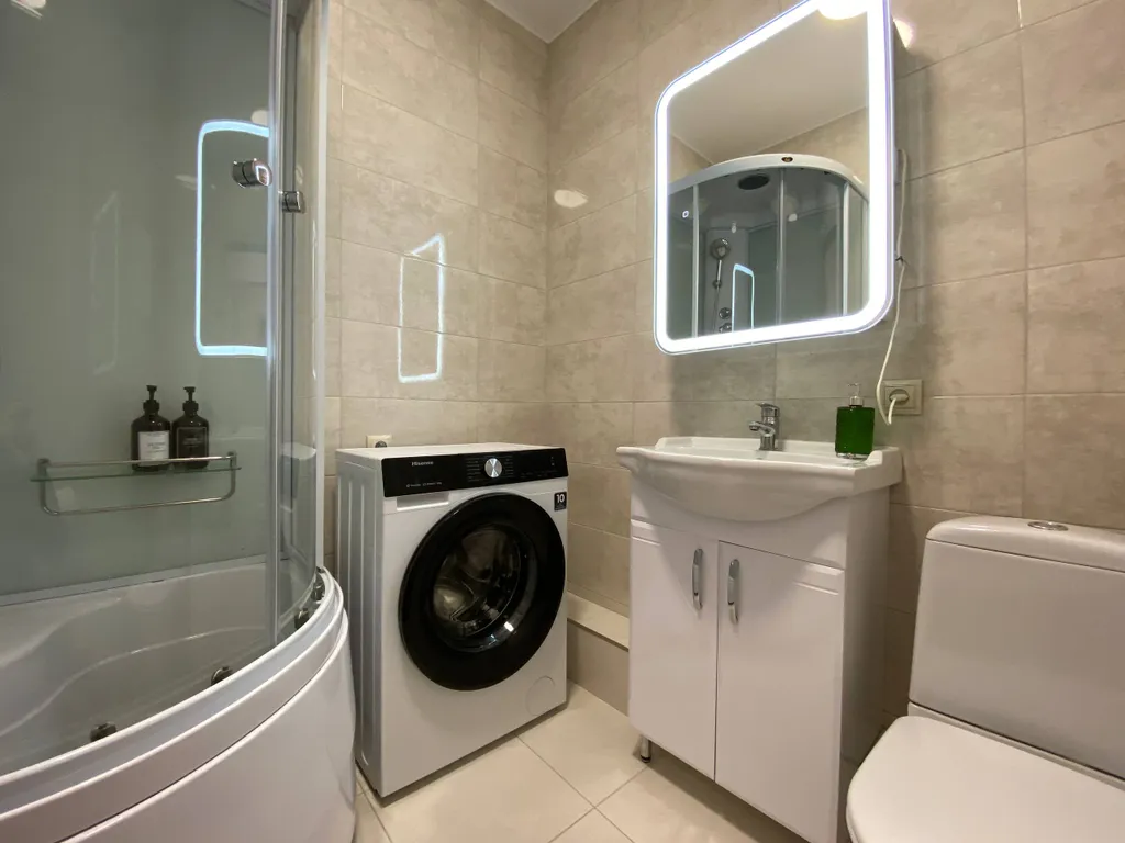 Студия у Сити-Молла с видом на горы