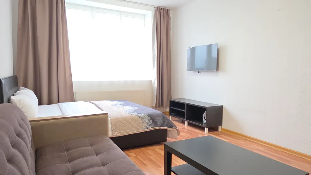 Тут хорошо на Островского