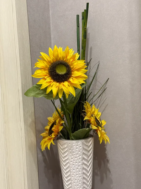 Студия + спальня с джакузи и панорамным балкон около ЛА Трактор