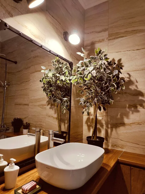 Студия с дизайнерским ремонтом в центре города