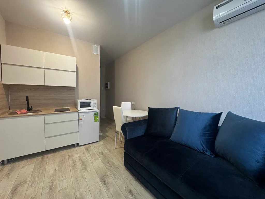 Современная студия в новом доме