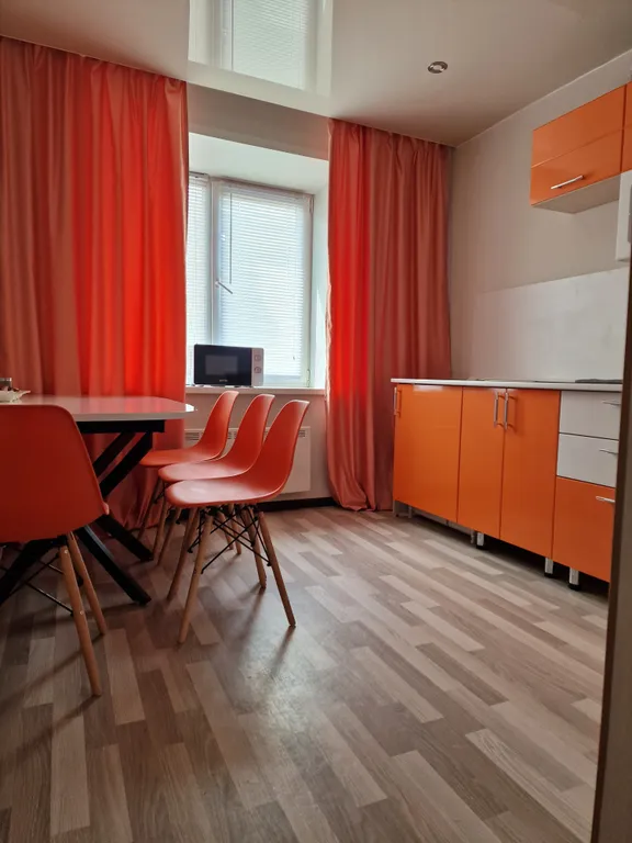 Уютная квартира в центре города — аренда посуточно в Лесосибирск