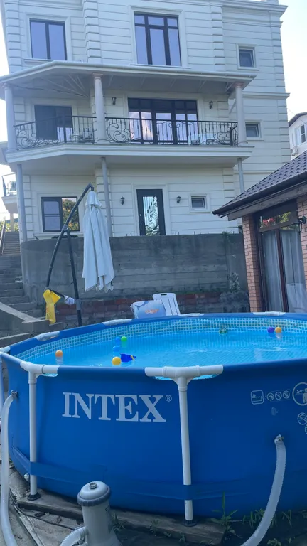 Весь 1-й этаж в частном доме в 400 м от моря, с мангалом и бассейном