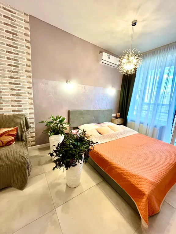 Новая студия у парка Дельфин