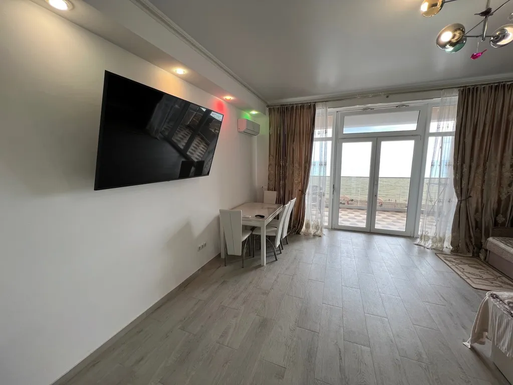 Однокомнатная квартира в Золотых песках в Евпатории