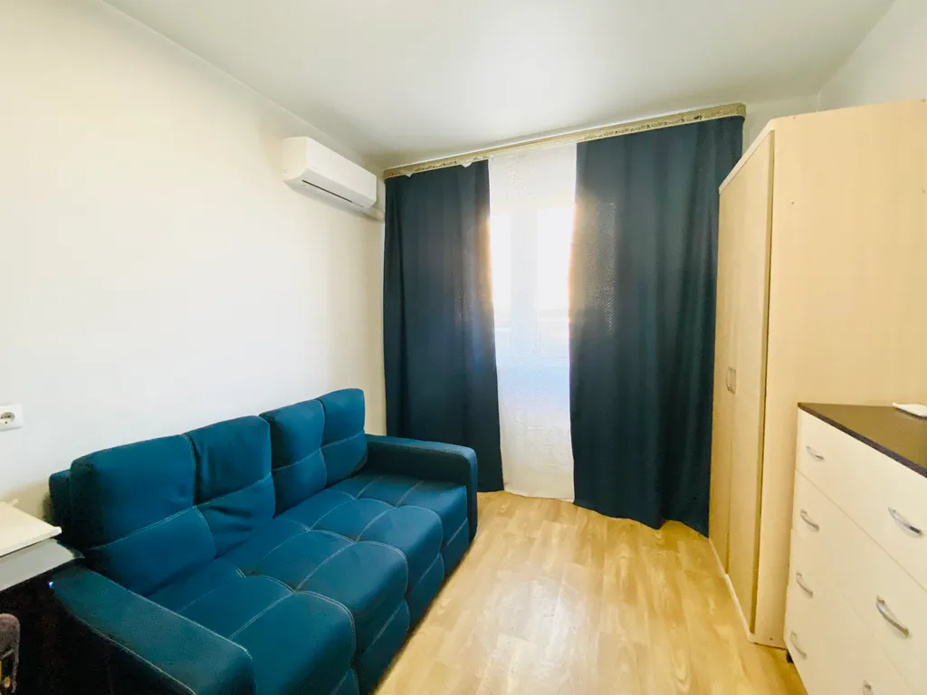 Пингвин в гараже