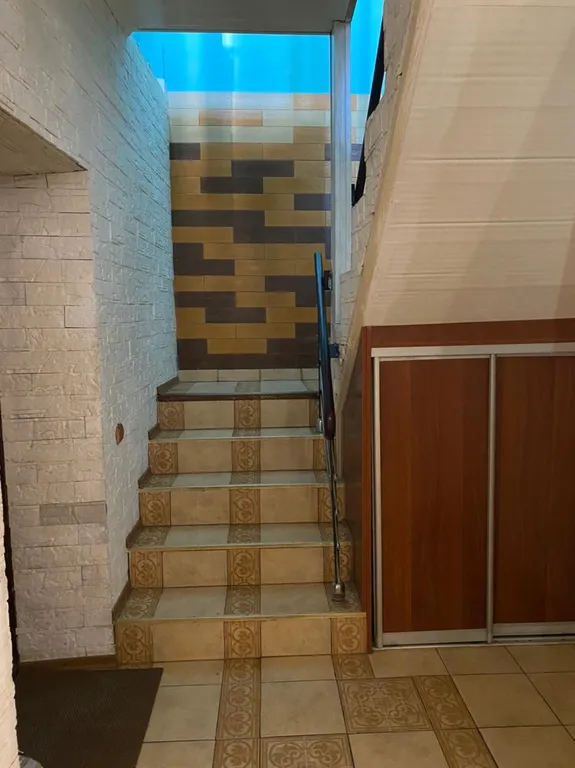 4-комнатный Дом