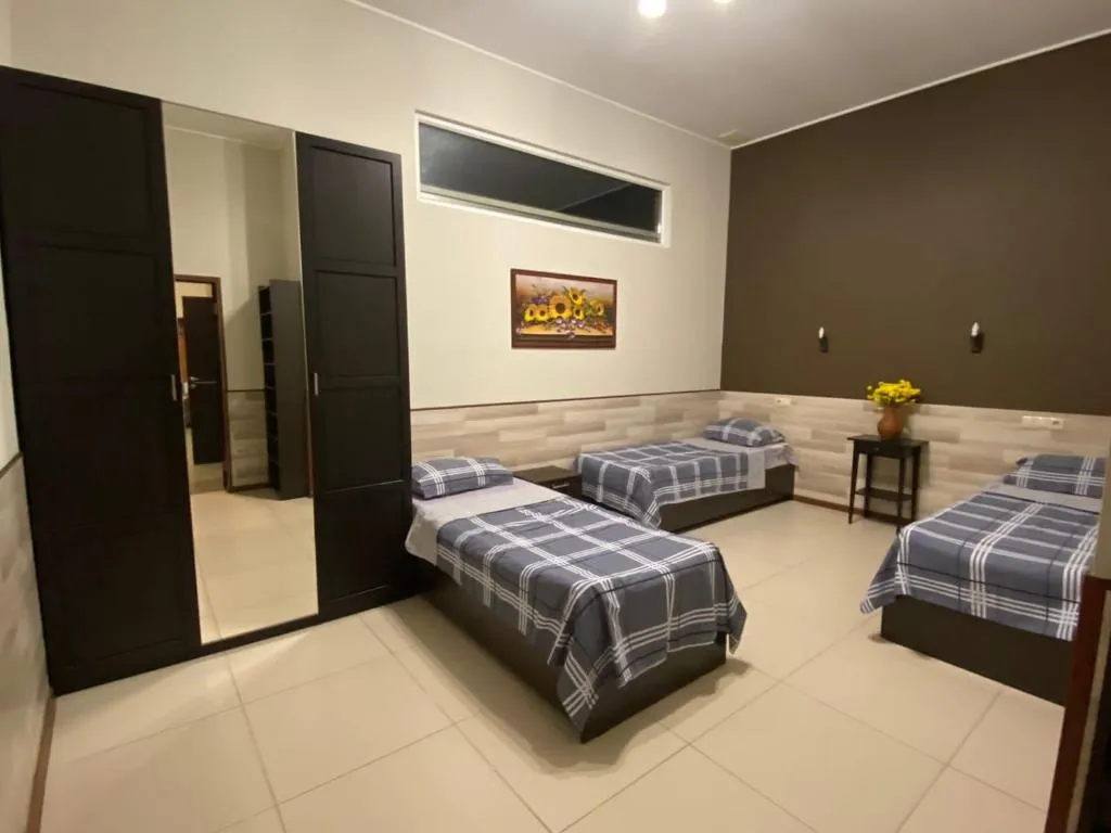 4-комнатный Дом