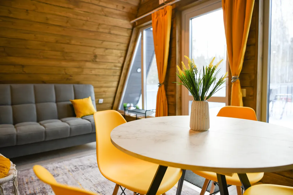 Жёлтый домик на 4 человека