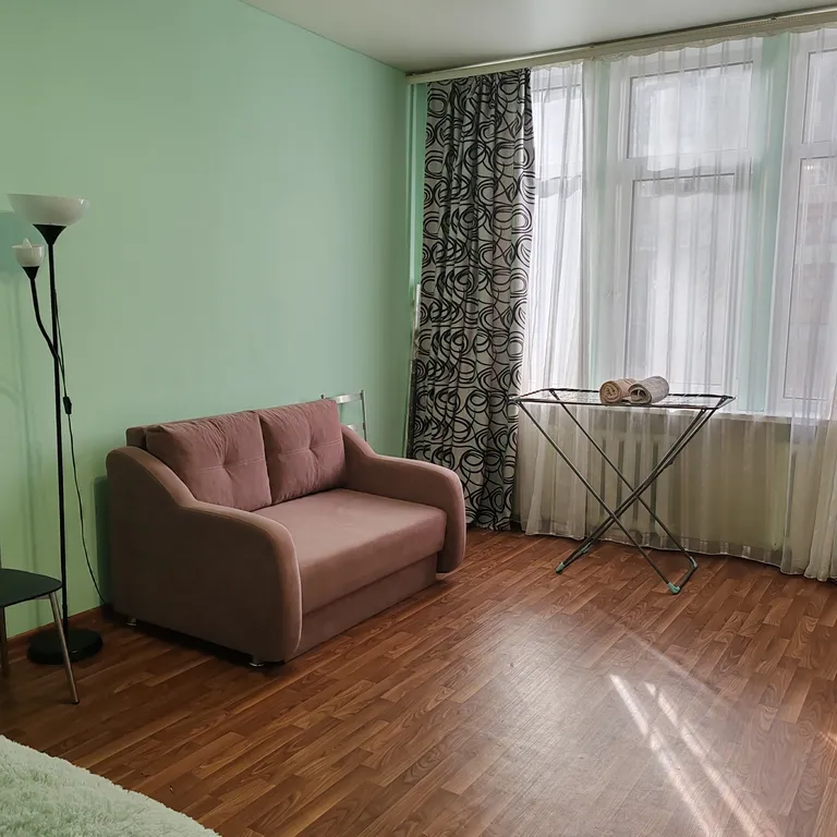 Комфортная квартира на первом этаже — аренда посуточно в Череповец