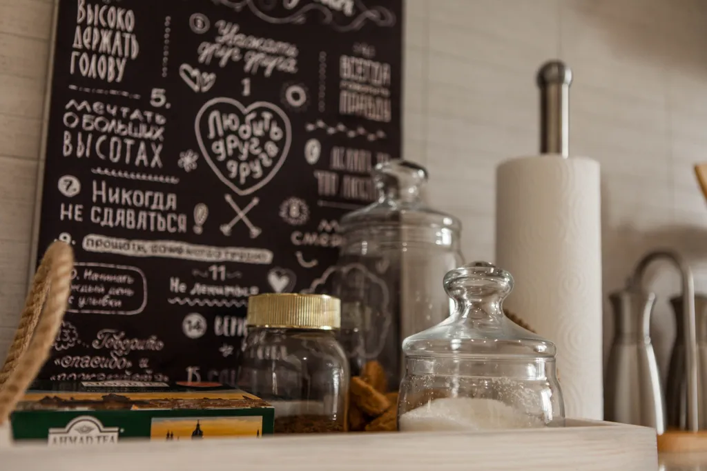 Апартаменты фиолетовый диванчик с видом на Лавру