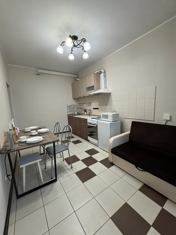 Уютная квартира у ТРЦ Планета и СК имени Сухарева