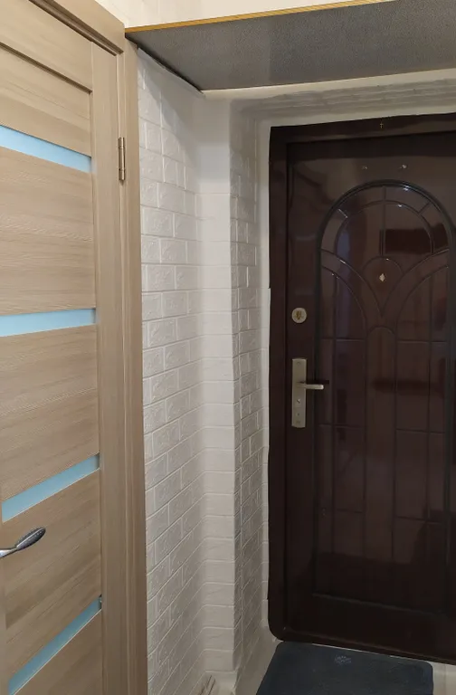 Квартира на площади