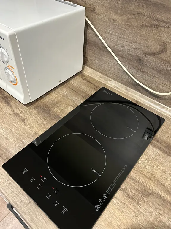 Студия с дизайнерским ремонтом