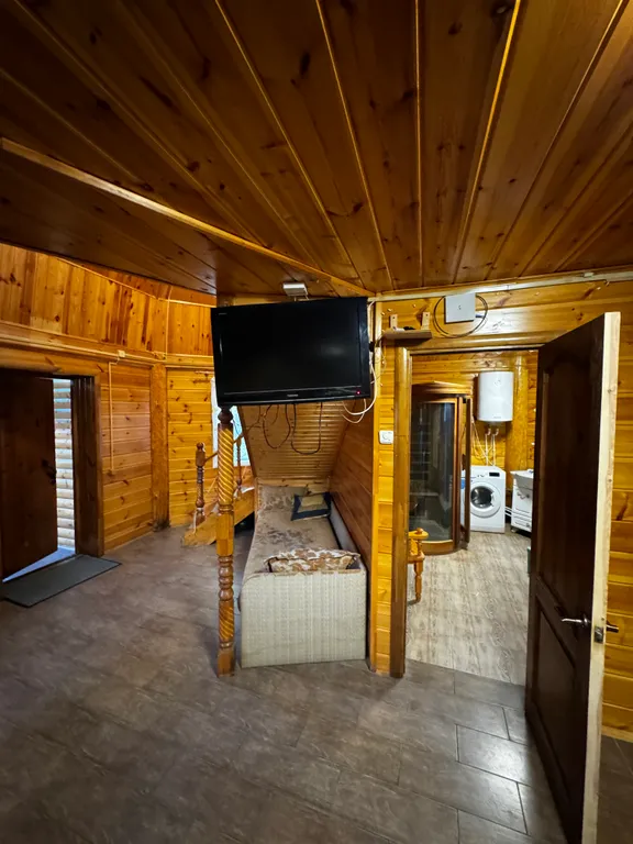 Уютное Бунгало в лесу у горнолыжного склона и пляжа Сорочаны