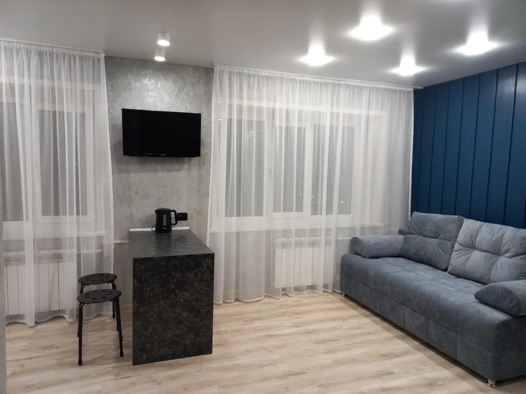 Уютная квартира в центре города с видом на реку Обь