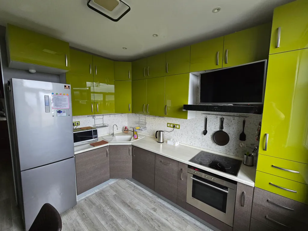 2-х комнатная квартира в Аэропорту с видом на ВПП, залив и г. Анадырь