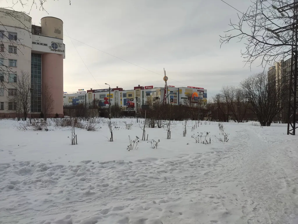 Квартира в центре города у ТЦ Мурманск молл