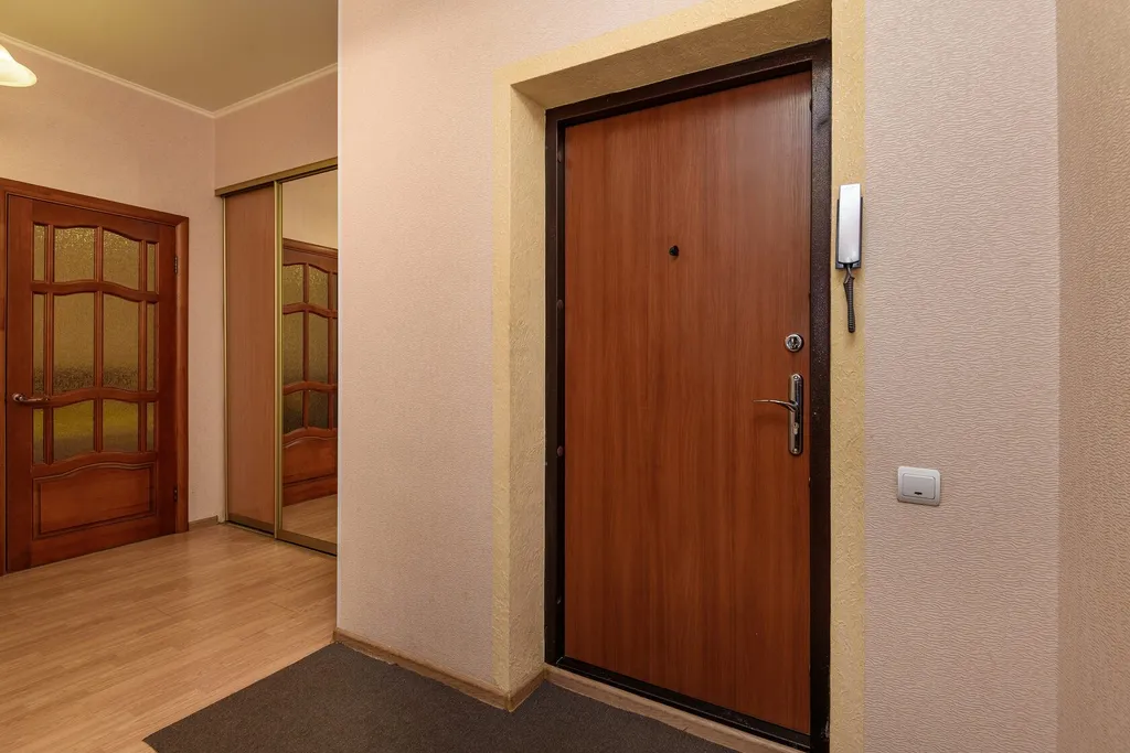 Просторная современная 2-комнатная квартира в центре