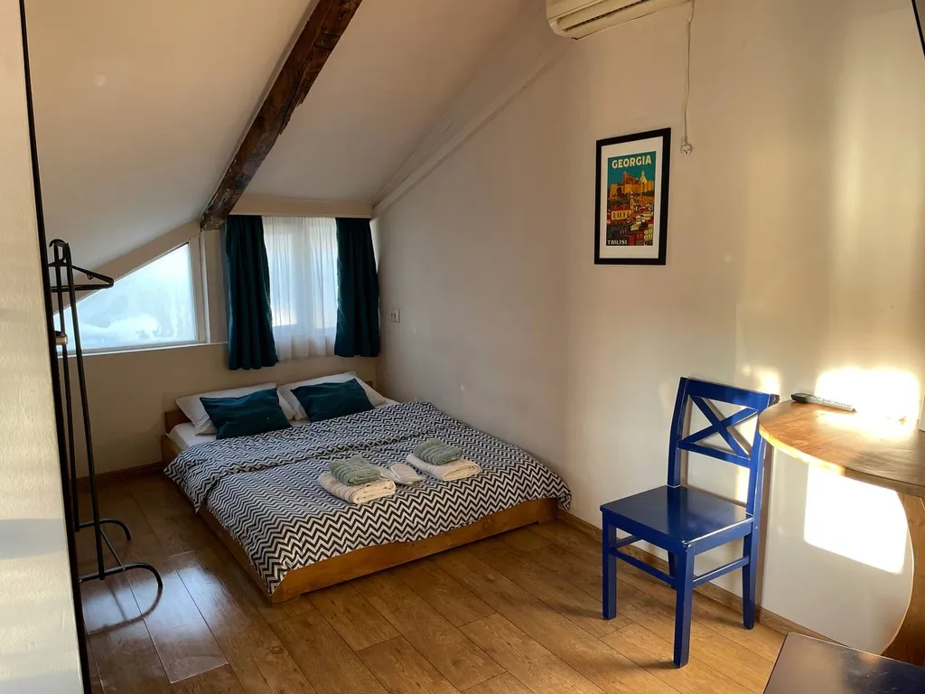 Уютные апартаменты с видом на Мтацминду