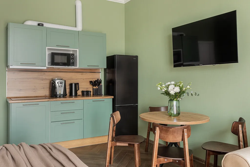 J&N Apartments Дизайнерская видовая студия с балконом