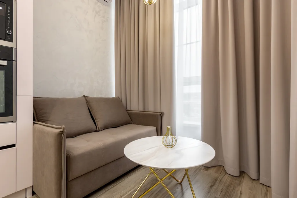 Апартаменты бизнес-класса с видом на эльбрус в доме с часами