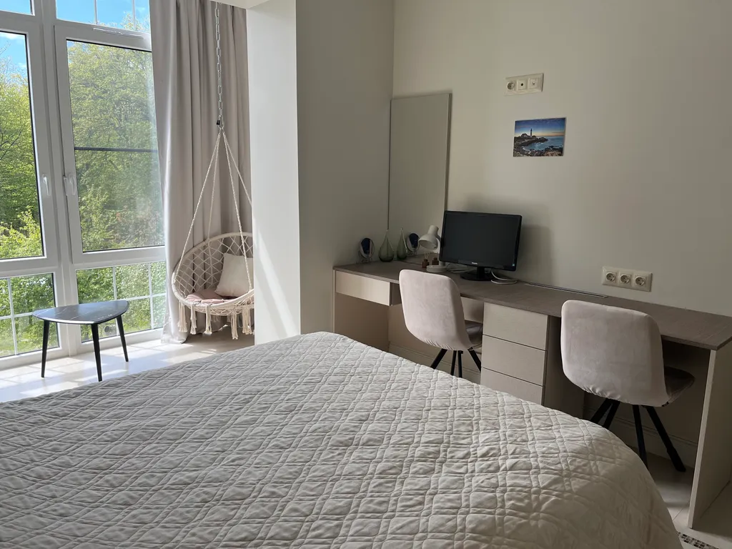 В роще у моря