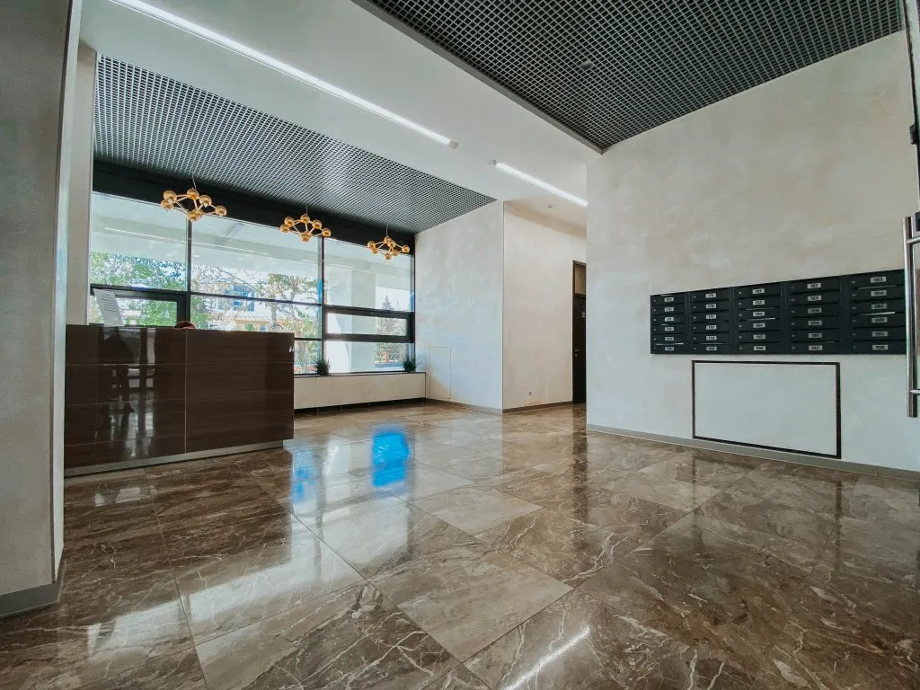 Большая квартира с видом на Волгу