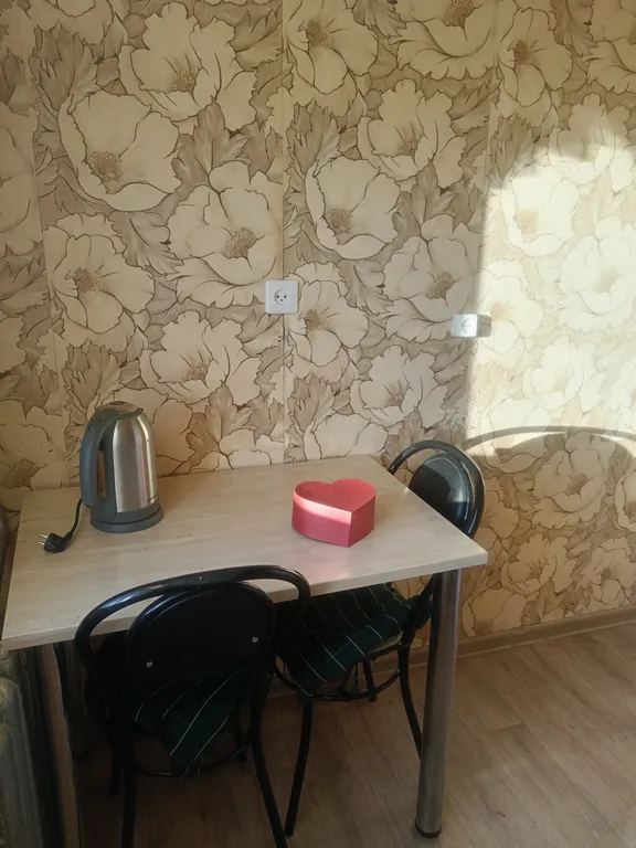 В 3 минутах ходьбы от метро 1-комнатная квартира