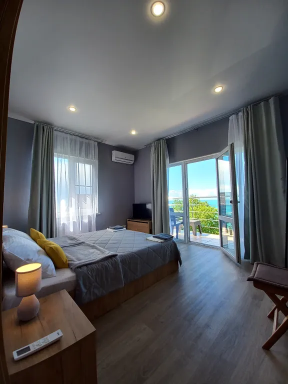 Дом с видом на море